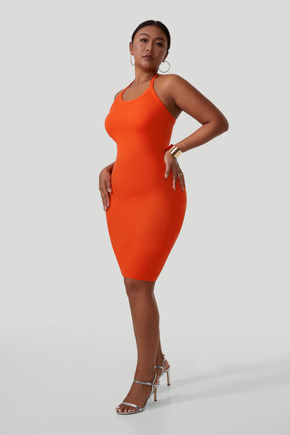 Rugloze mini-jurk met gedrapeerde hals en bandjes, met ingebouwde shapewear