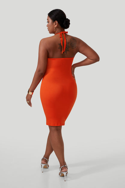 Rugloze mini-jurk met gedrapeerde hals en bandjes, met ingebouwde shapewear
