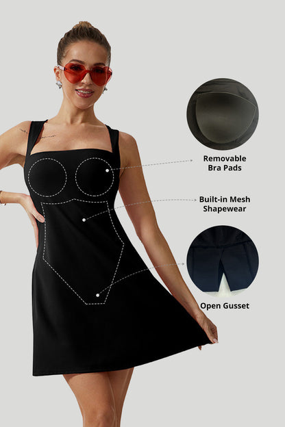 Mini-jurk met vierkante hals en ingebouwde shapewear