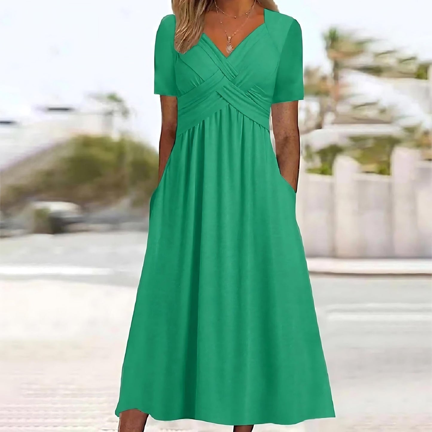Welvet - Elegante midi-jurk met buikbedekking