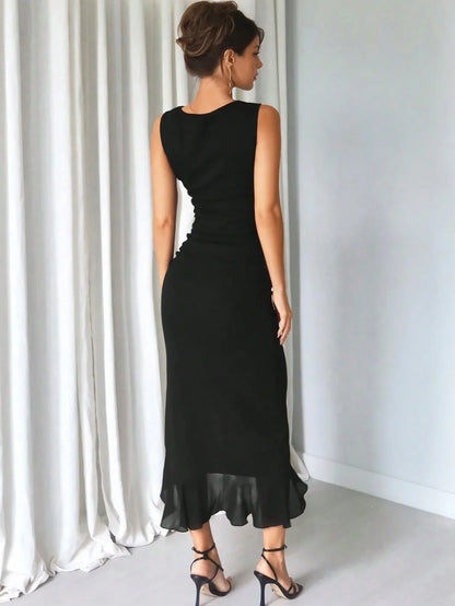 Rugloze jurk met gestileerde taille