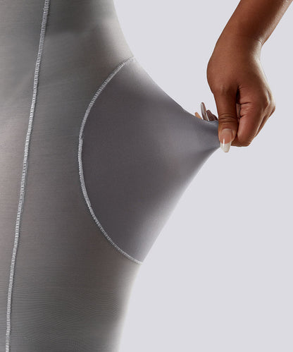Nauwsluitende jurk met spaghettibandjes en ingebouwde shapewear
