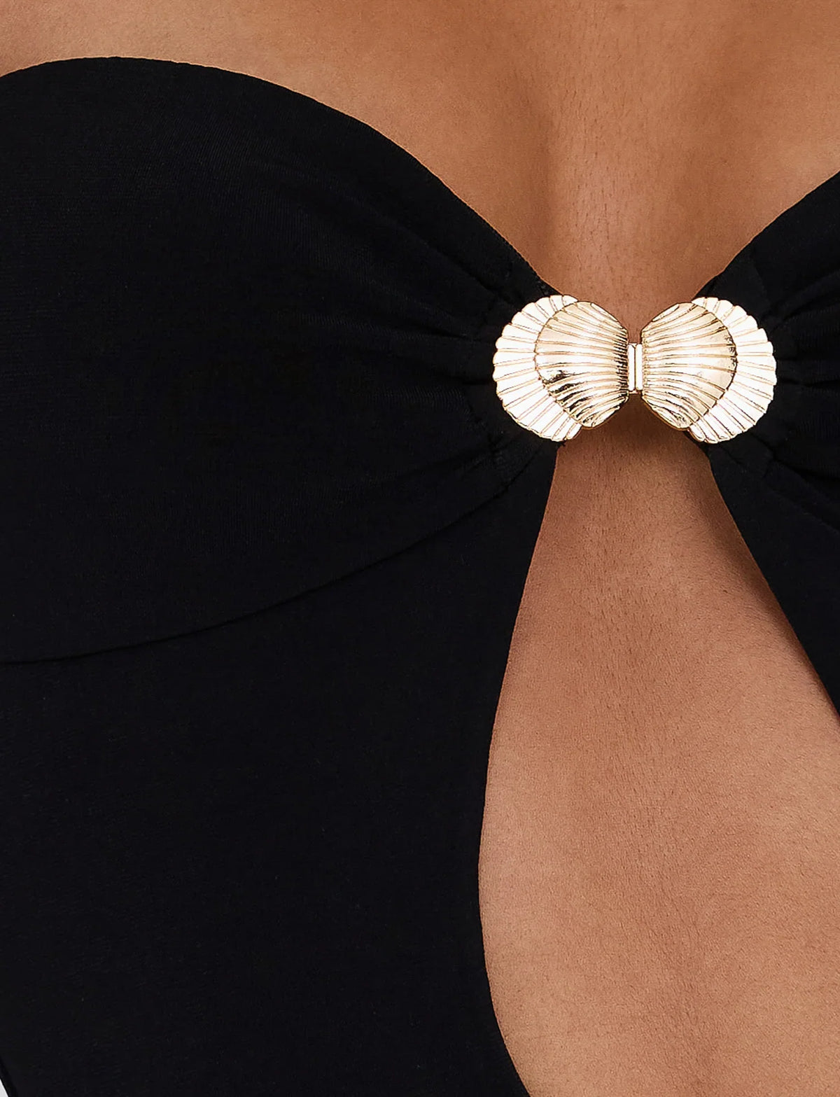 Strakke zomerse elegantie