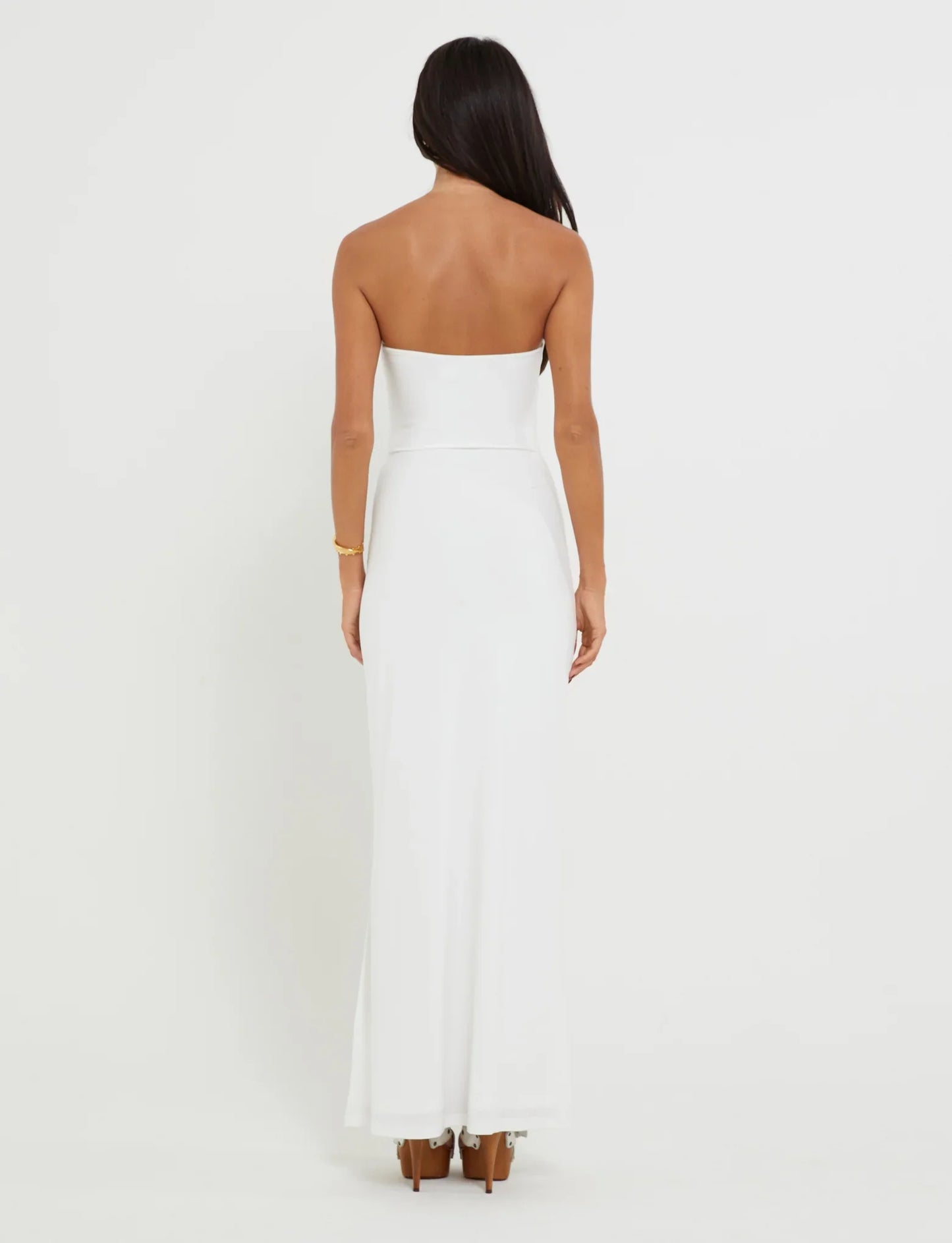 Strakke zomerse elegantie