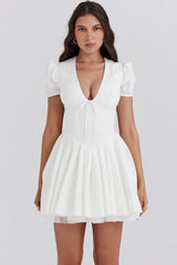 Witte geplooide mini jurk met pofmouwen